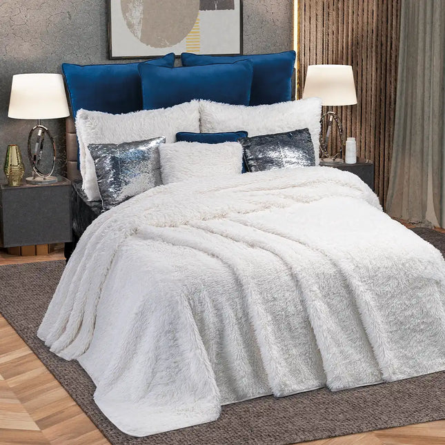 Imagen del producto Cobertor Invernal Marfil de Regina, con diseño premium y detalles descriptivos