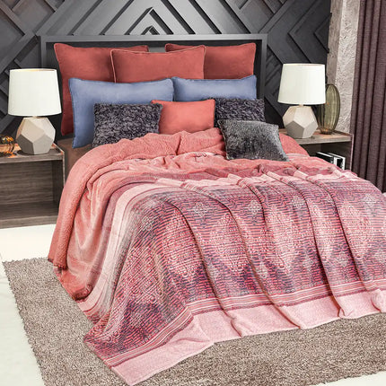 Imagen del producto Cobertor Seducción Karat de Regina, con diseño premium y detalles descriptivos