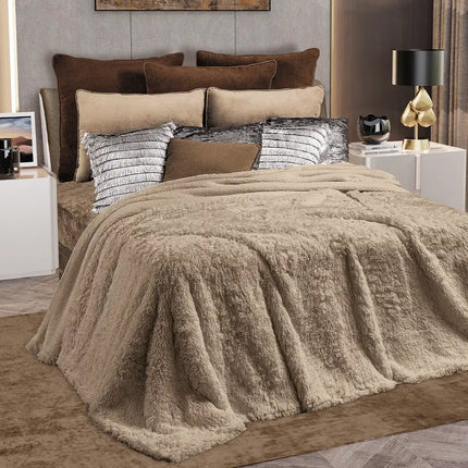 Imagen del producto Cobertor Seducción Monticello de Regina, con diseño premium y detalles descriptivos