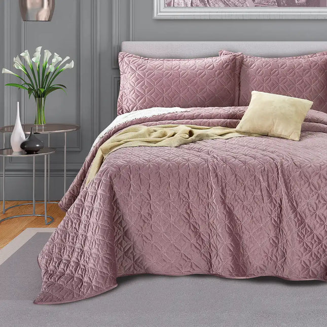 Imagen del producto Set de Edredón Bordado Terciopelo Séfora de Regina, con diseño premium y detalles descriptivos