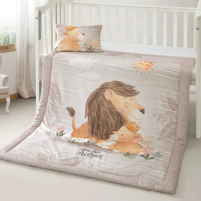 Imagen del producto Set de Edre-Cobertor Baby Abrazos Cariñosos de Regina, con diseño premium y detalles descriptivos