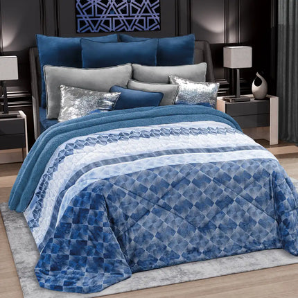 Imagen del producto Edre-Cobertor Nuvó Espiral Cielo de Regina, con diseño premium y detalles descriptivos