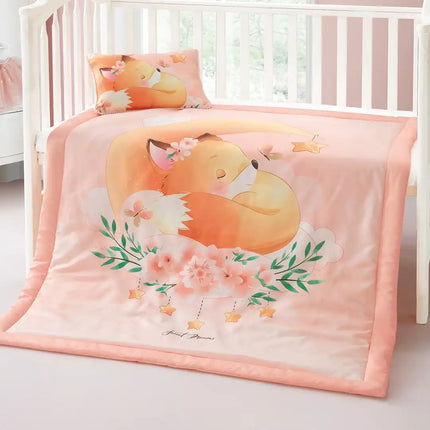 Imagen del producto Set de Edredón y Almohadita Foxy de Regina, con diseño premium y detalles descriptivos